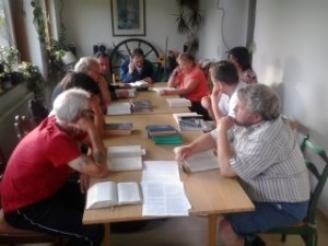 Jeden Mittwoch 19 Uhr - Bibelgespräch im Wintergarten - Richbergstr, 11, Schwarzenborn